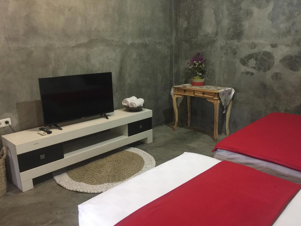 Watukarung Ristu Homestay Kalak Exterior foto